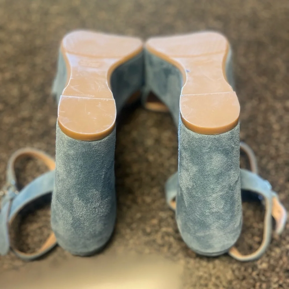 “STUART WEITZMAN” Suede Platform Wedge Sandal